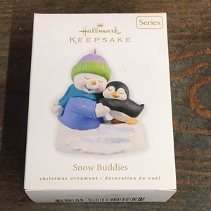 Hallmark Keepsake Snow Buddies Ornament 2010